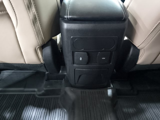 Used 2023 Ford Explorer XLT w/ Equipment Group 202A AWD/4WD image 17
