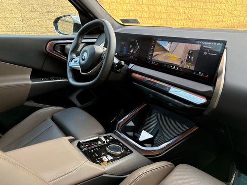 Certified 2025 BMW X3 xDrive30i image 8