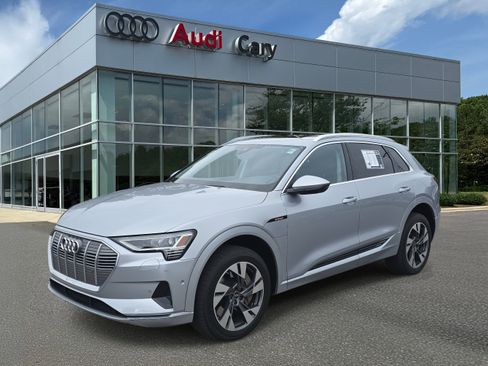 Used 2023 Audi e-tron Premium Plus w/ Premium Plus Package image 1
