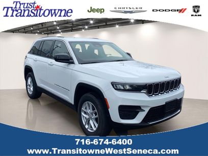 Used 2023 Jeep Grand Cherokee Laredo