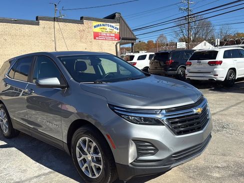 Used 2023 Chevrolet Equinox LT image 13