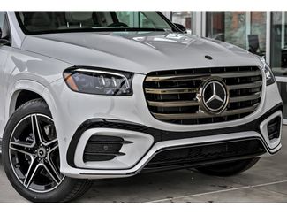 New 2026 Mercedes-Benz GLS 450 4MATIC video 2