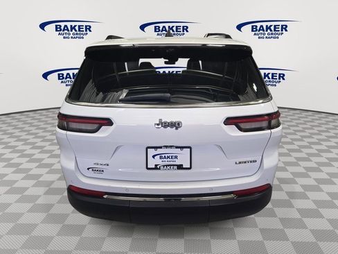 Used 2023 Jeep Grand Cherokee L Limited w/ Luxury Tech Group II image 5