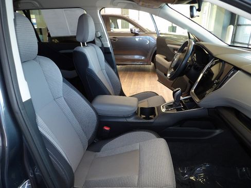 Used 2023 Subaru Outback Premium image 14