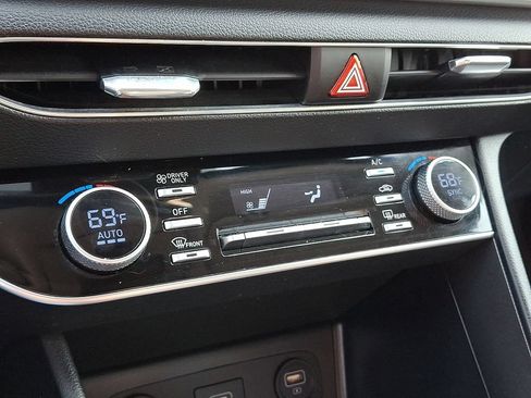 Used 2022 Hyundai Sonata Blue FWD image 17