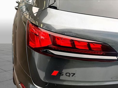 New 2026 Audi SQ7 Prestige AWD/4WD image 14