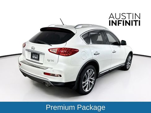 Used 2017 INFINITI QX50 2WD w/ Deluxe Touring Package image 8