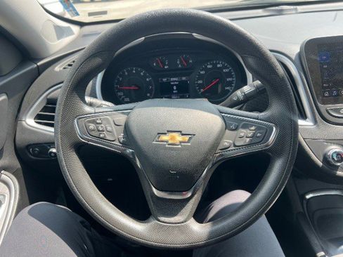 Used 2023 Chevrolet Malibu LT FWD image 26
