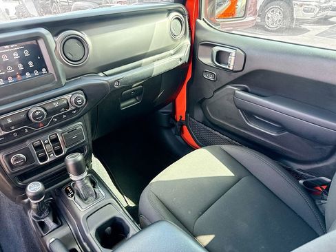 Used 2023 Jeep Gladiator Sport image 26
