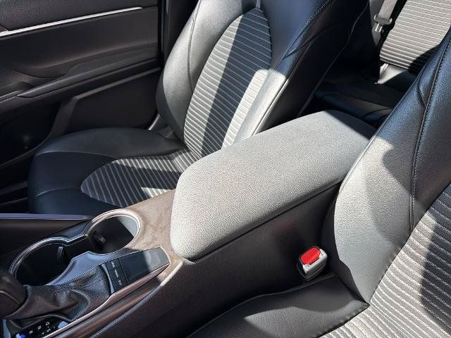 Used 2023 Toyota Camry SE FWD image 30