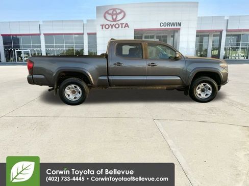 Used 2021 Toyota Tacoma SR5 image 9