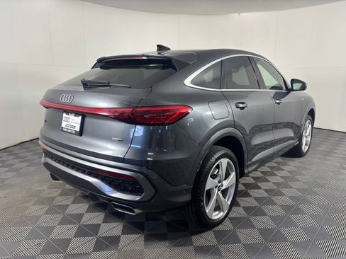 Used 2025 Audi Q5 Premium Plus w/ Premium Plus AWD/4WD image 8