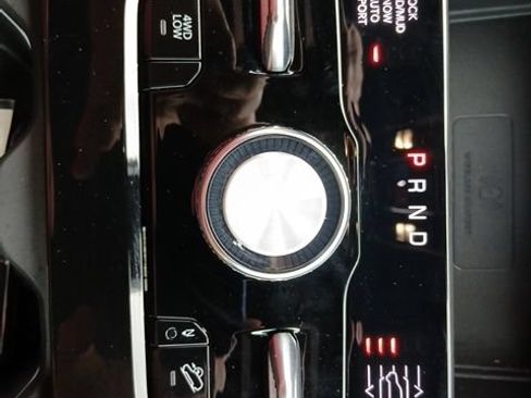 Used 2023 Jeep Grand Cherokee L Summit w/ Luxury Tech Group V AWD/4WD image 52