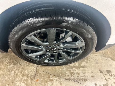 Certified 2023 Chevrolet Equinox RS image 20