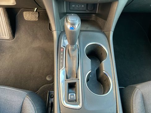 Used 2021 Chevrolet Equinox LT AWD/4WD image 19