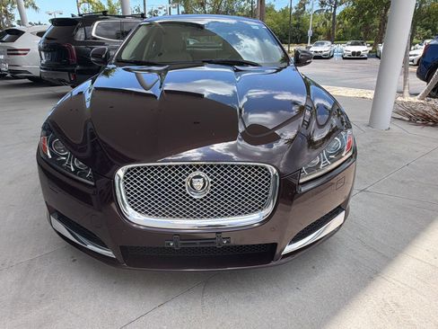 Used 2013 Jaguar XF RWD image 6