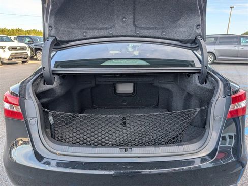 Used 2013 Toyota Avalon XLE image 2