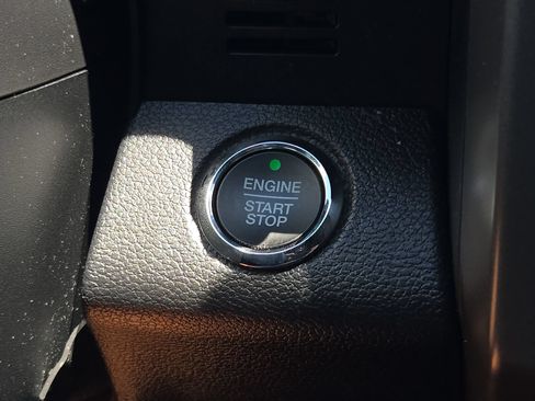 Used 2020 Ford Expedition XLT w/ Equipment Group 201A RWD image 18