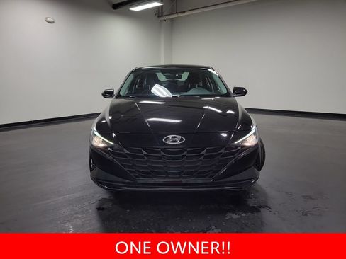 Used 2023 Hyundai Elantra SEL FWD image 3