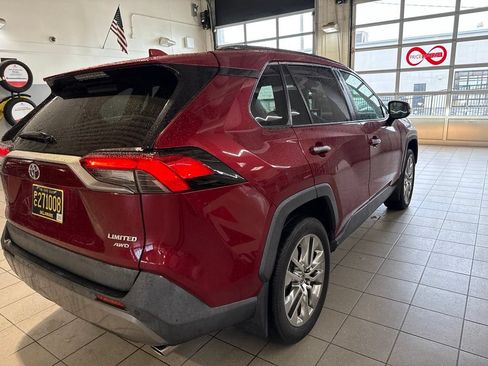Used 2021 Toyota RAV4 Limited AWD/4WD image 10