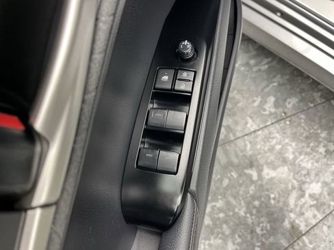 Used 2025 Toyota Camry XLE image 8