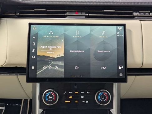 Used 2023 Land Rover Range Rover SE AWD/4WD image 11