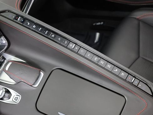 Used 2022 Chevrolet Corvette Stingray Premium Conv w/ Z51 Performance Package image 20