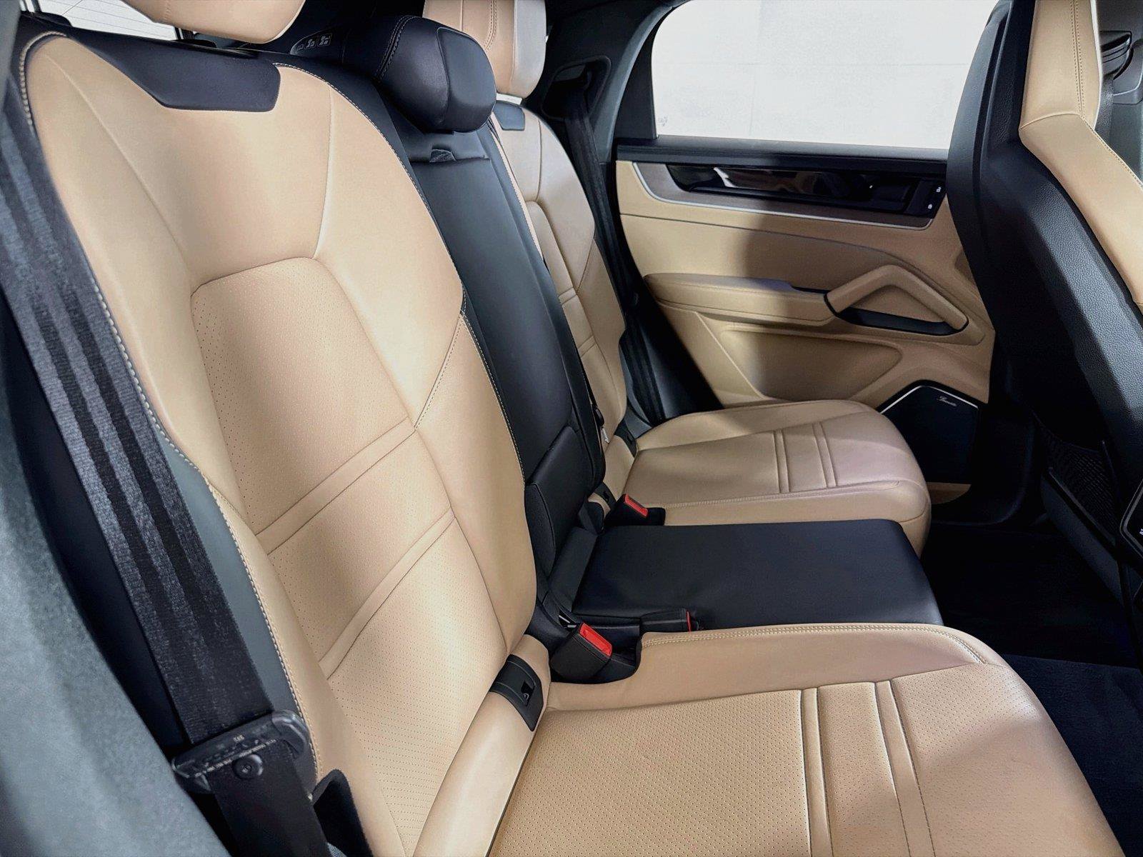 Certified 2025 Porsche Cayenne S AWD/4WD image 27
