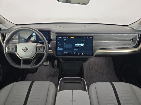 Used 2024 Rivian R1S Adventure AWD/4WD image 26