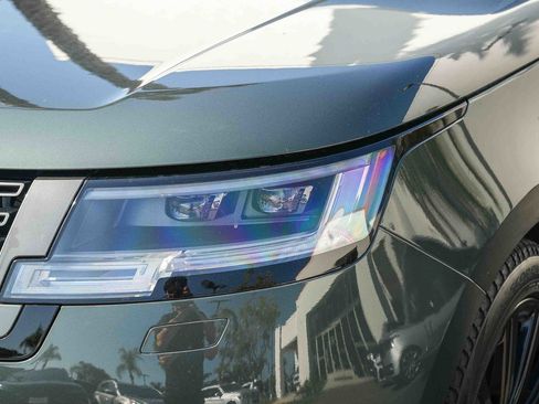 Certified 2023 Land Rover Range Rover Long Wheelbase SE AWD/4WD image 10