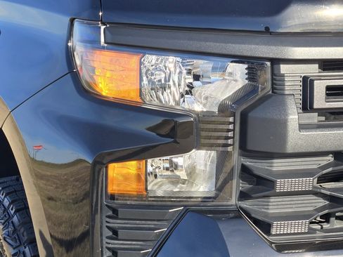 Used 2024 Chevrolet Silverado 1500 Custom Trail Boss image 12