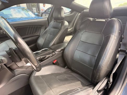 Used 2020 Ford Mustang GT Premium RWD image 14