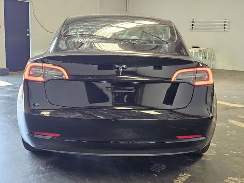 Used 2023 Tesla Model 3 Standard Range RWD image 3