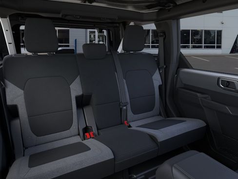 New 2025 Ford Bronco 4-Door w/ Sasquatch Package AWD/4WD image 36