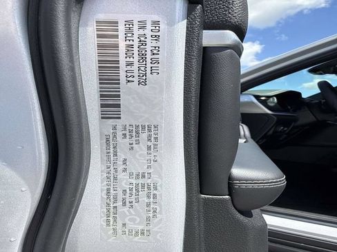 New 2026 Jeep Grand Cherokee Limited w/ Limited Altitude Package RWD image 35