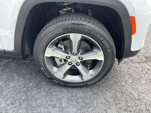 New 2024 Jeep Grand Cherokee Limited 4xe image 46