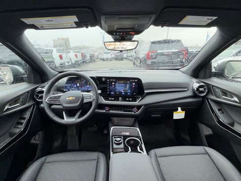 New 2026 Chevrolet Equinox LT w/ Convenience Package II image 23