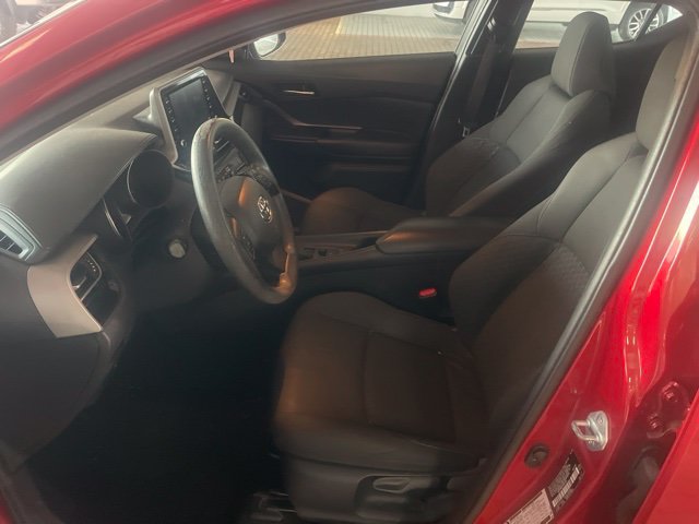 Used 2020 Toyota C-HR LE FWD image 6