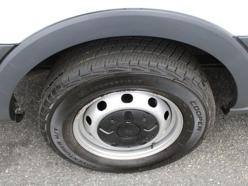 Used 2015 Ford Transit 150 148 Medium Roof image 18