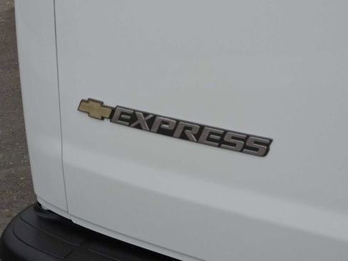 Used 2024 Chevrolet Express 2500 w/ Driver Convenience Package image 11