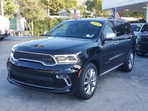 Certified 2023 Dodge Durango Citadel image 3