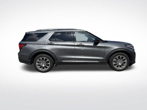 Used 2026 Ford Explorer Platinum RWD image 4