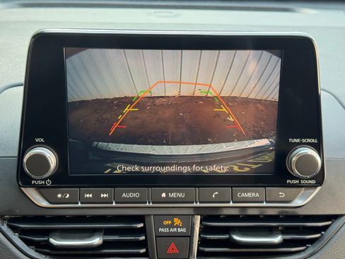Used 2022 Nissan Altima 2.5 SR FWD image 23