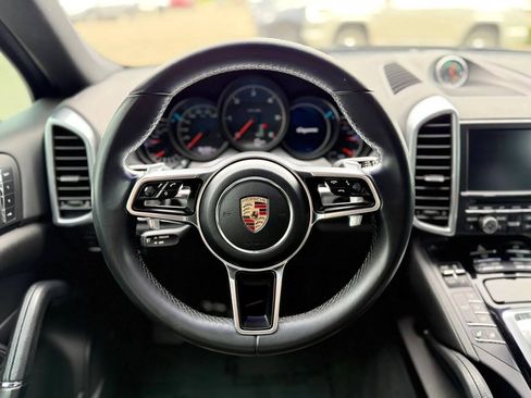 Used 2015 Porsche Cayenne Diesel w/ Premium Plus Package AWD/4WD image 6