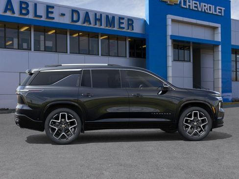 Used 2026 Chevrolet Traverse High Country w/ LPO, Floor Liner Package AWD/4WD image 5