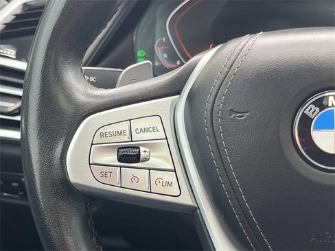 Used 2022 BMW X7 xDrive40i w/ Executive Package image 17