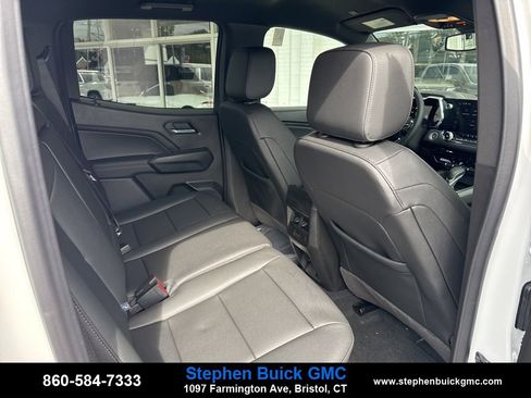 New 2026 GMC Canyon Elevation w/ Convenience Package image 24