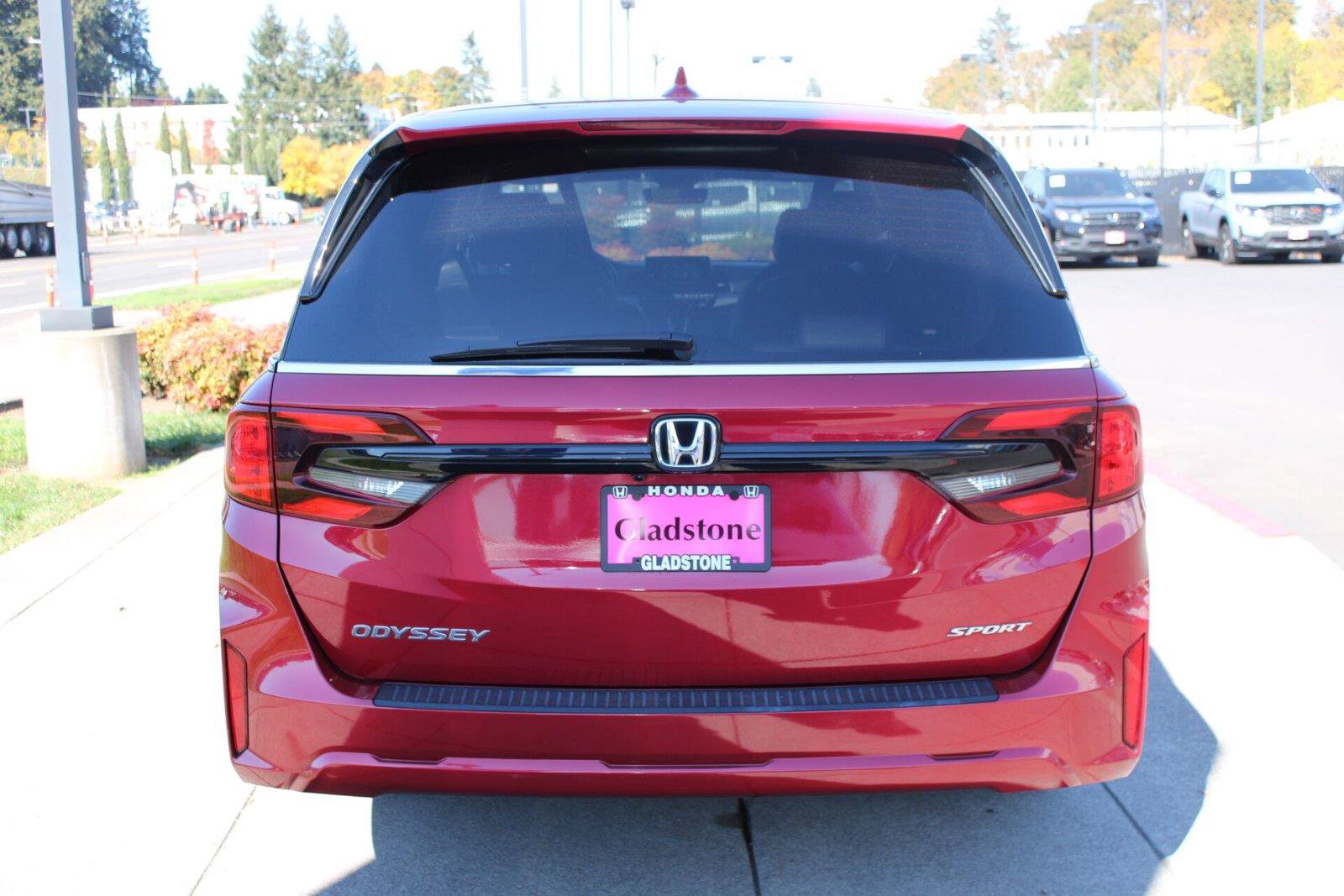 Used 2025 Honda Odyssey Sport-L image 4