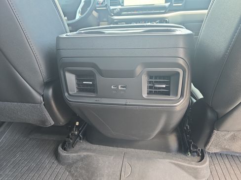 Used 2025 Chevrolet Silverado 1500 LT Trail Boss w/ Convenience Package II AWD/4WD image 12