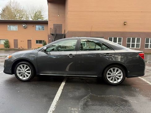 Used 2012 Toyota Camry XLE image 8